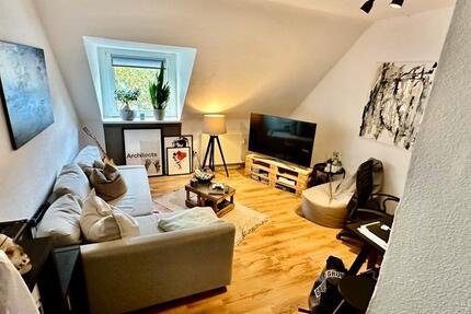 2,5 Zimmer Wohnung im DG ab 01.02.2026 zu Vermieten! zimmer
