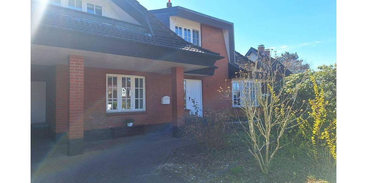 Einfamilienhaus Bad Oldesloe - 5 Zimmer, 180 m&sup2;, 1.655&euro; | Angebot:26417352