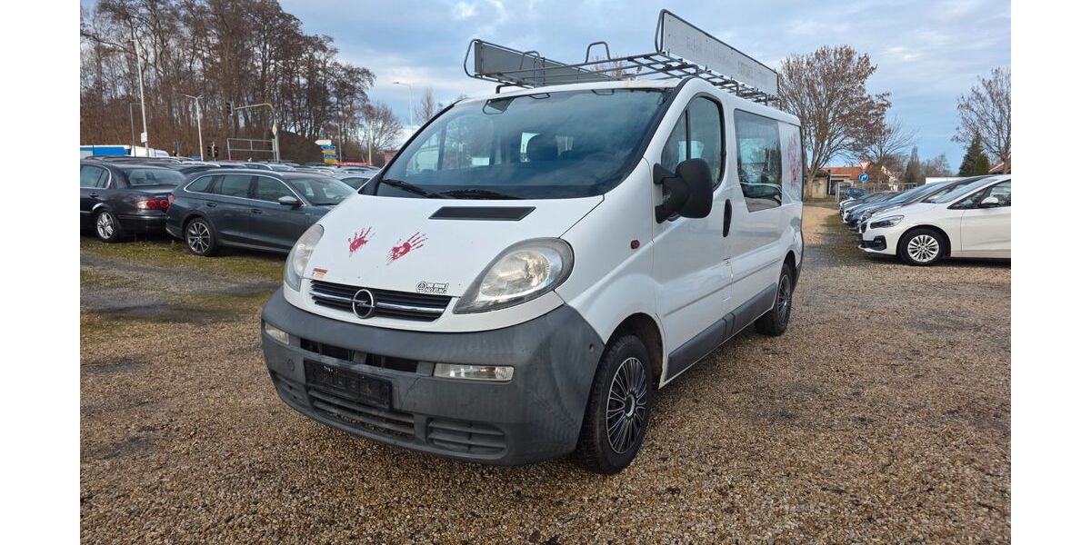 Opel Vivaro 208.173 km 2.980 &euro; Zwickau 08056