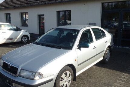 Skoda Octavia 159.636 km 750 &euro; Jaenschwalde 03197