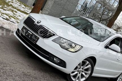 Skoda Superb 150.000 km 11.900 &euro; Nürnberg 90431