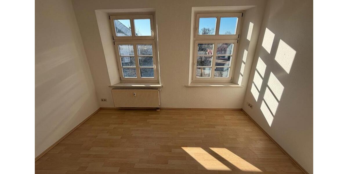 Etagenwohnung Bitterfeld-Wolfen Wolfen - 3 Zimmer, 82 m&sup2;, 540&euro; | Angebot:26001819