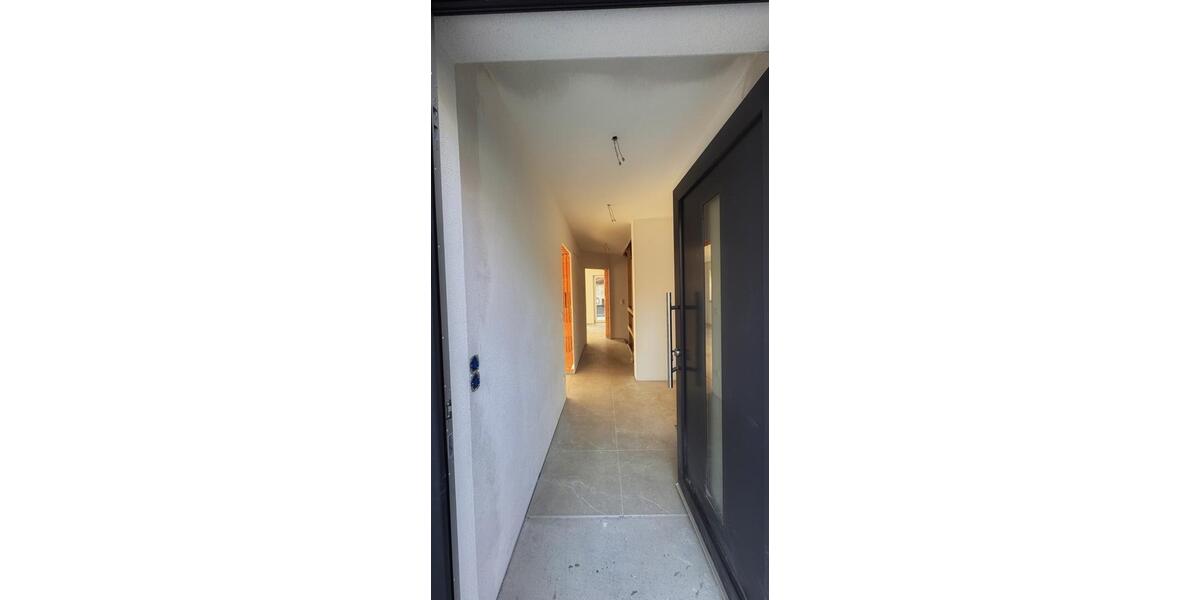 Doppelhaushälfte Wolfratshausen - 5 Zimmer, 164 m&sup2;, 2.880&euro; | Angebot:25349862