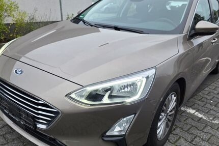 Ford Focus 119.600 km 7.400 € Olpe 57462