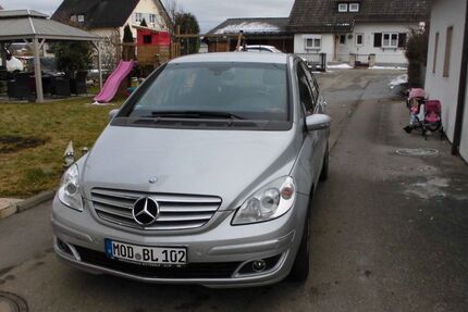Mercedes-Benz B 200 301.000 km 3.350 &euro; jengen- beckstetten 86860