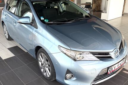 Toyota Auris 208.000 km 7.990 &euro; Singen 78224