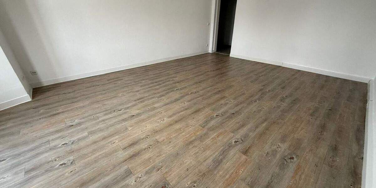 Zimmer Chemnitz Sonnenberg - 2 Zimmer, 67 m&sup2;, 330&euro; | Angebot:25985408