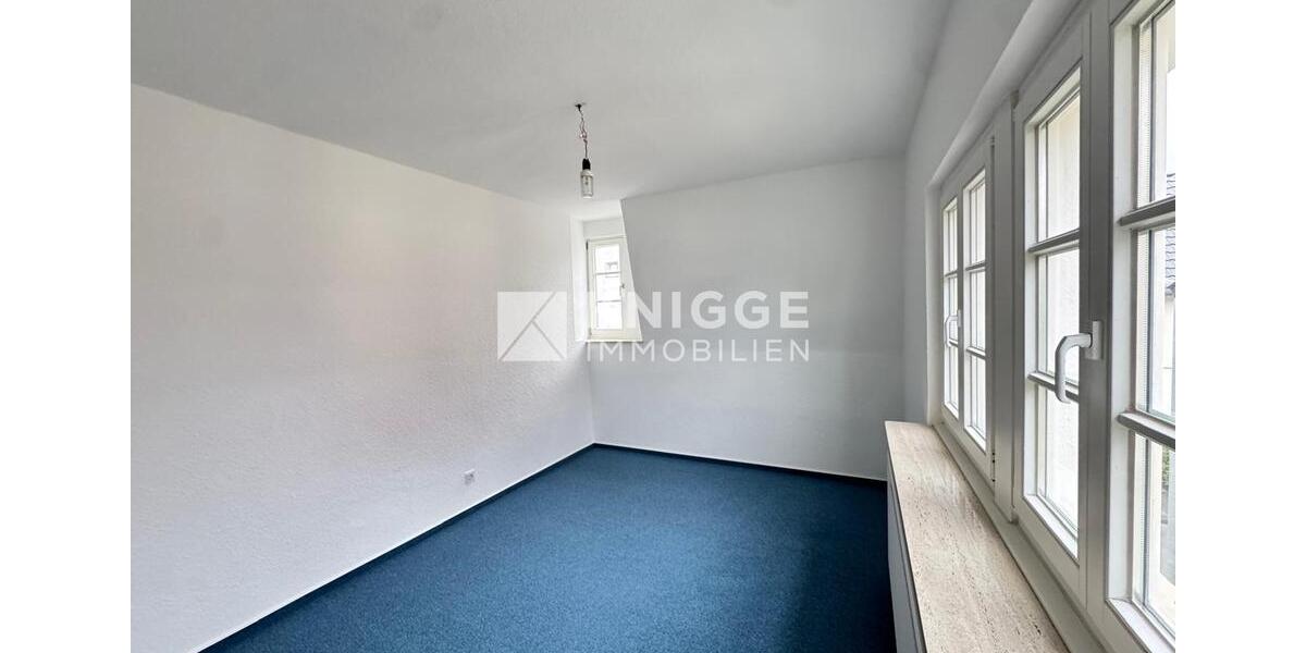 +++ 3419 - Modernisiertes EFH mit großem Garten in GL-Heidkamp +++ 4 zimmer