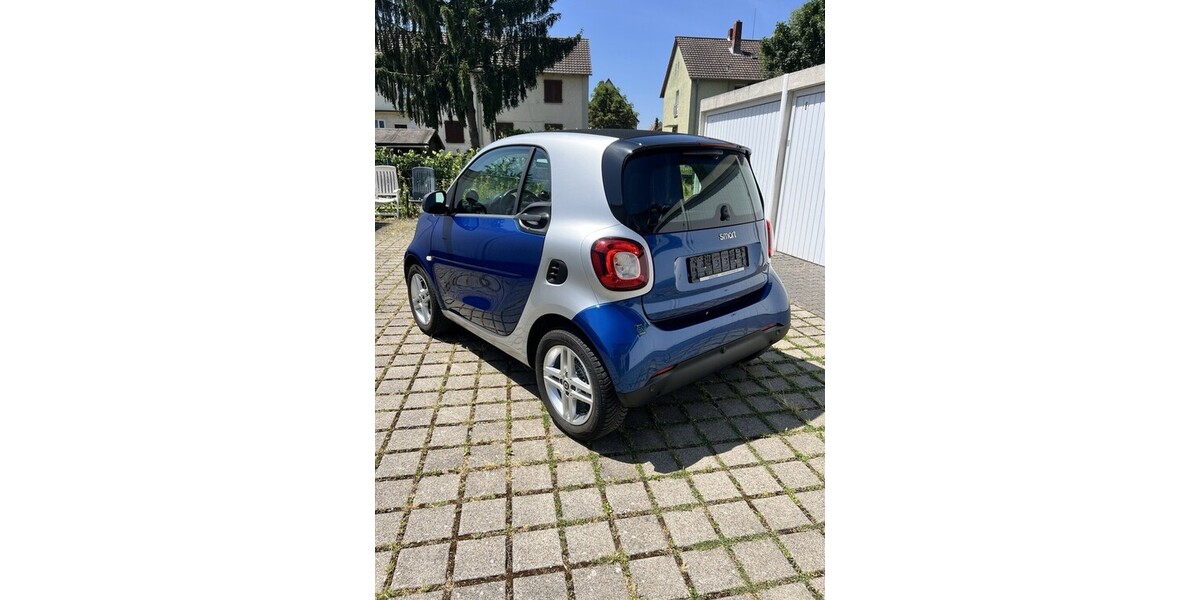 Smart ForTwo 52.000 km 8.390 € Viernheim 68519