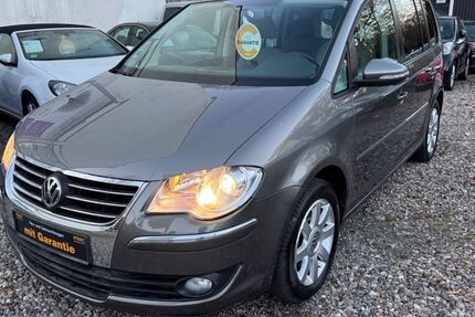 VW Touran 124.000 km 10.950 &euro; Hamburg 22045