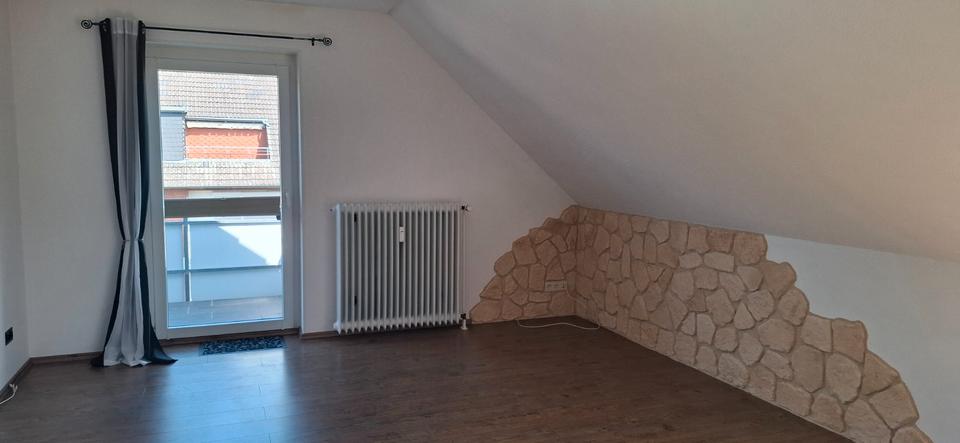 Dachgeschoßwohnung Peine Peine Kernstadt - 3 Zimmer, 78 m&sup2;, 145.000&euro; | Angebot:27090586