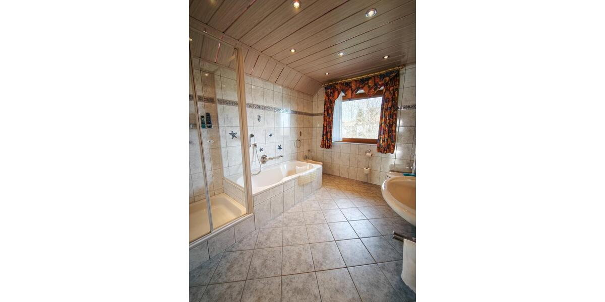 Mehrfamilienhaus, Wohnhaus Mehren - 8 Zimmer, 258 m&sup2;, 559.000&euro; | Angebot:25828172