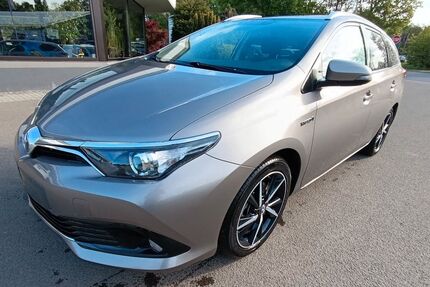 Toyota Auris 123.000 km 12.490 &euro; Homburg 66424
