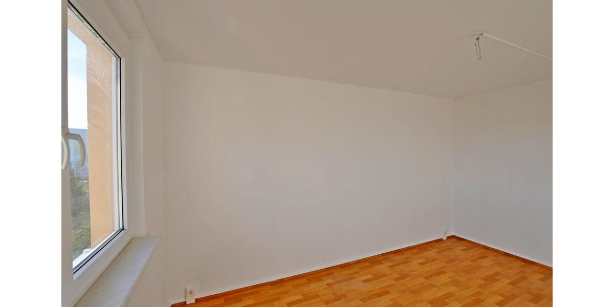 Etagenwohnung Sangerhausen - 3 Zimmer, 61 m&sup2;, 366&euro; | Angebot:26381092
