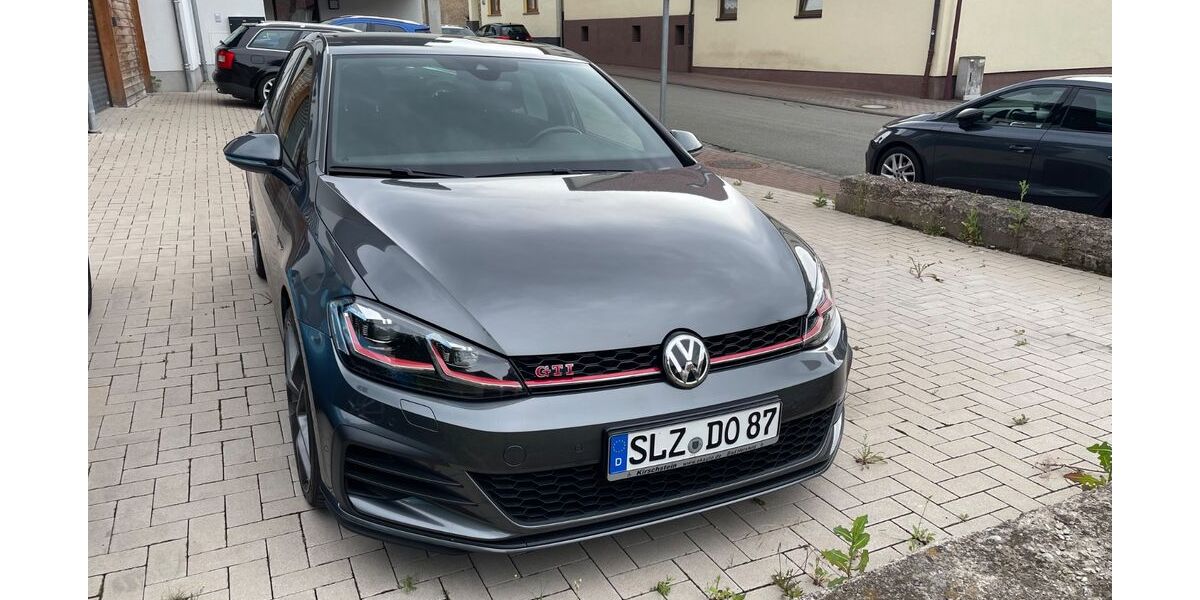 VW Golf 70.000 km 22.999 &euro; Wiesenthal 36466