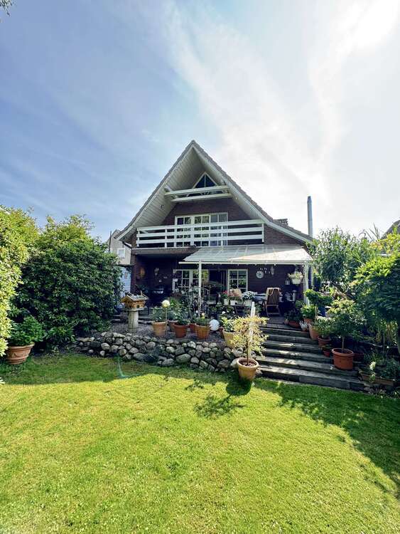 Haus zum Kaufen in Elmshorn 529.000 € 200 m²