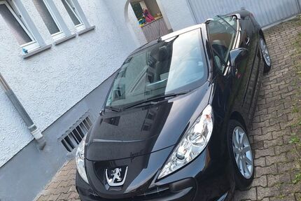 Peugeot 207 87.000 km 5.600 &euro; Bad dürrheim 78073