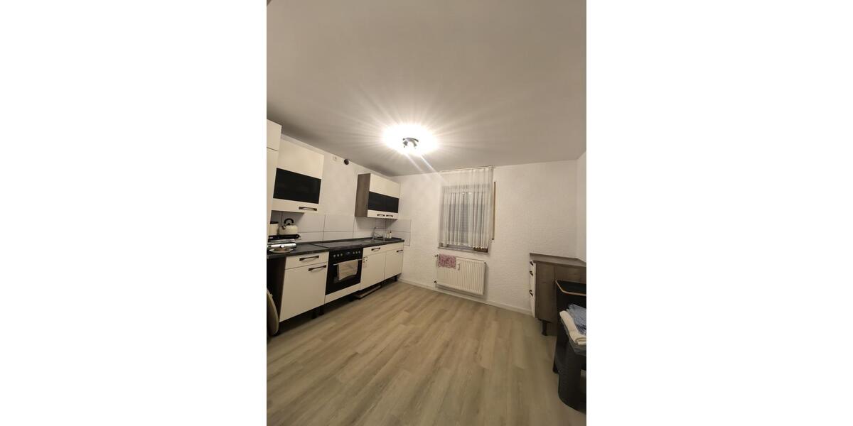 Erdgeschoßwohnung Kirchheimbolanden - 4 Zimmer, 100 m&sup2;, 1.150&euro; | Angebot:26388255