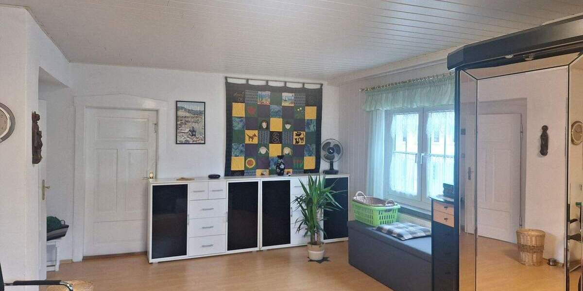 Einfamilienhaus Meuselwitz - 4 Zimmer, 138 m&sup2;, 169.000&euro; | Angebot:25700640