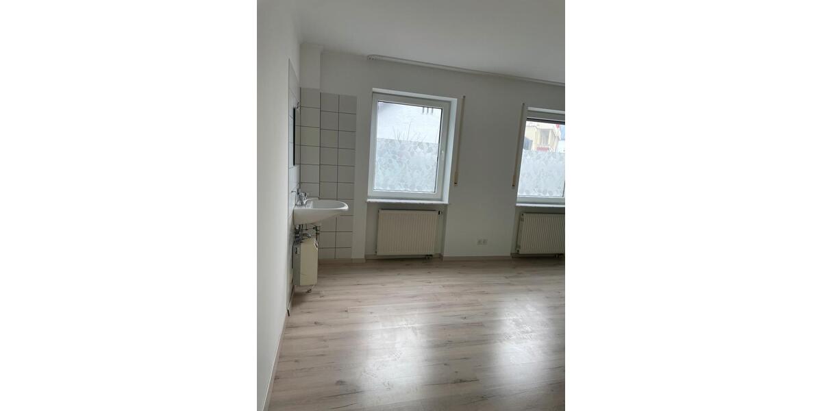 Etagenwohnung Neuwied - 3.5 Zimmer, 101 m&sup2;, 900&euro; | Angebot:24995762