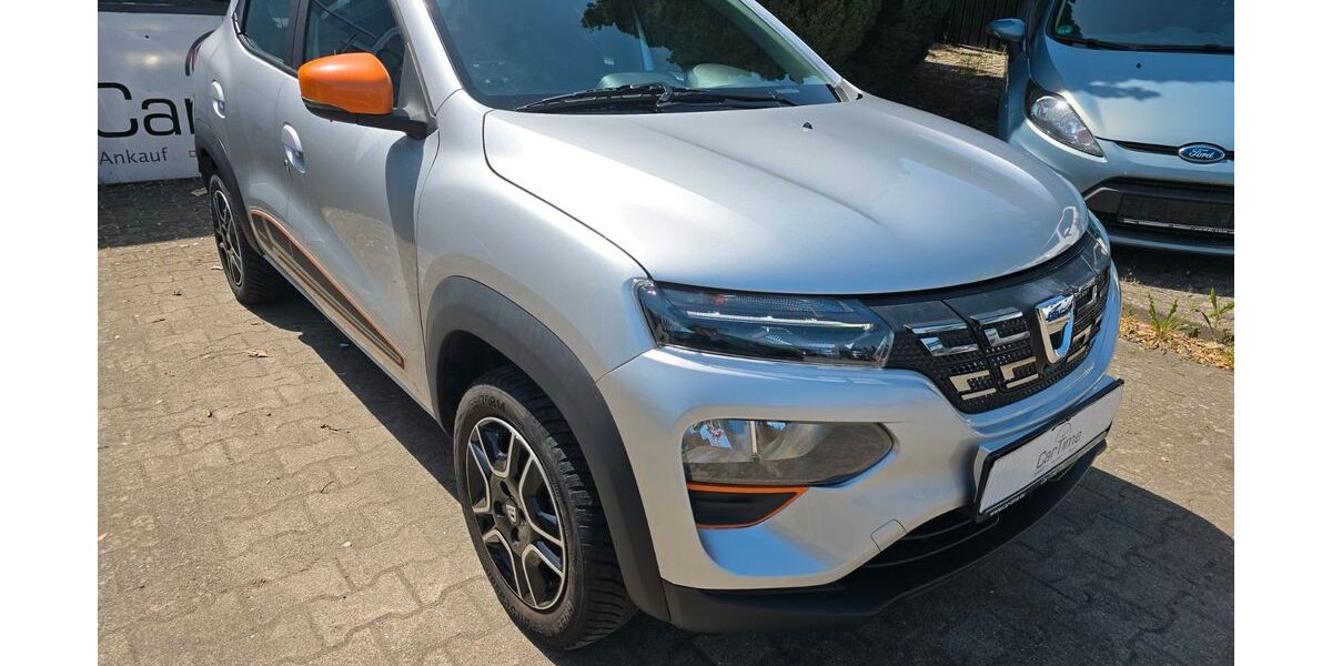 Dacia Spring 17.772 km 10.990 &euro; Neubrandenburg 17036