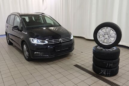 VW Touran 25.580 km 30.689 &euro; Greiz 07973