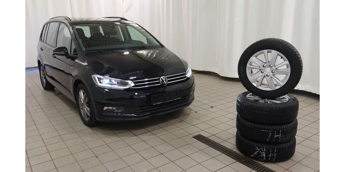 VW Touran 25.580 km 30.689 &euro; Greiz 07973