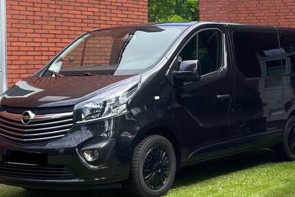 Opel Vivaro 118.000 km 18.990 &euro; Westoverledingen 26810