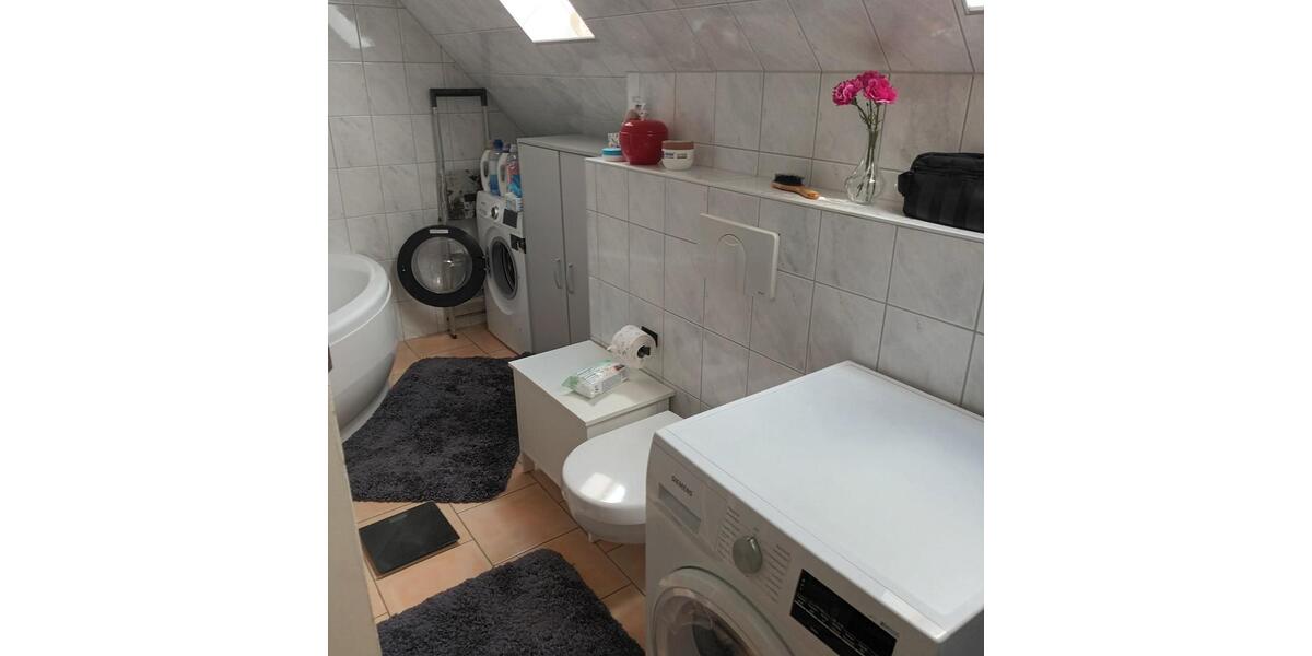 Dachgeschoßwohnung Genthin - 2 Zimmer, 53 m&sup2;, 310&euro; | Angebot:26479936