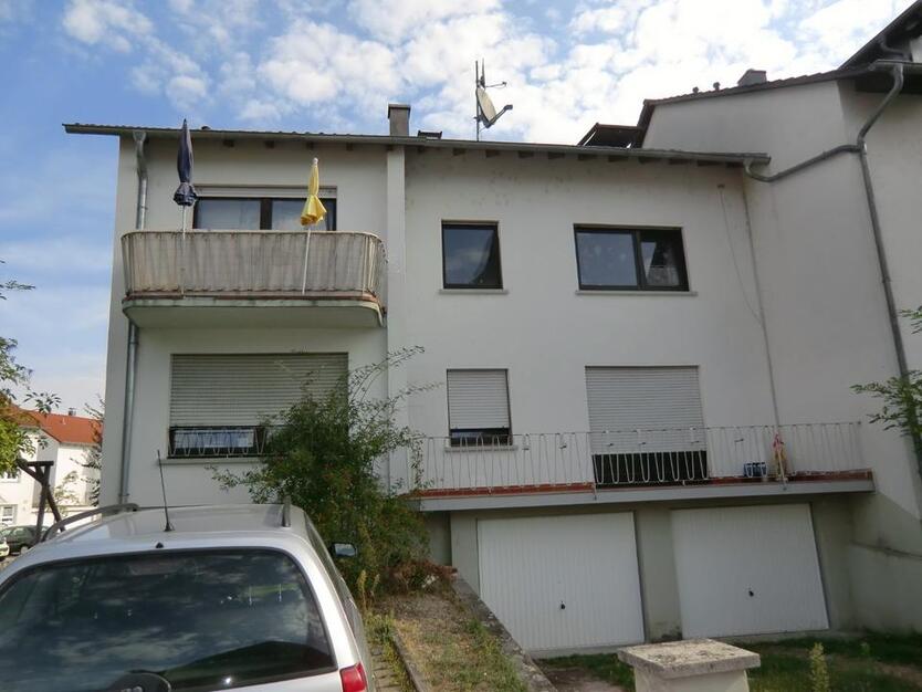 3 Zimmer Küche Bad Erdgeschoss Wohnung mit zwei Balkonen zimmer