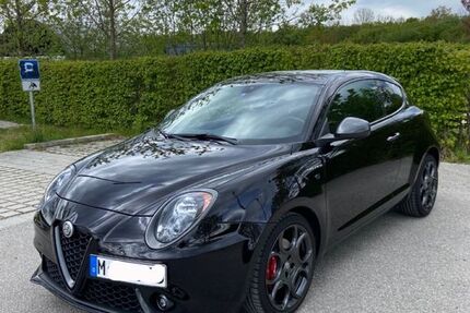 Alfa Romeo MiTo 112.000 km 14.190 € München 80339