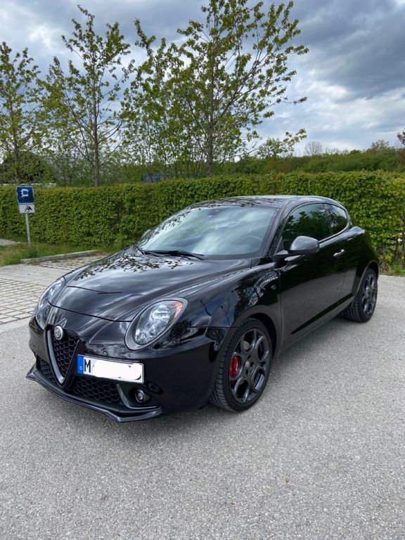 Alfa Romeo MiTo 112.000 km 14.190 € München 80339