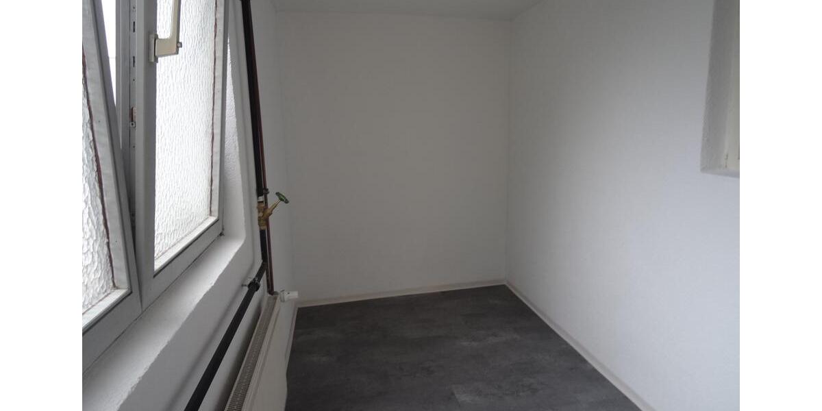 Etagenwohnung Lampertheim - 3.5 Zimmer, 100 m&sup2;, 900&euro; | Angebot:25868213