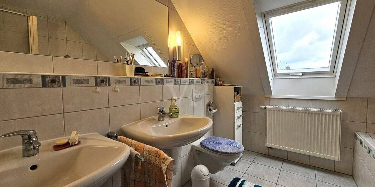 Doppelhaushälfte Ansbach - 8 Zimmer, 150 m&sup2;, 469.000&euro; | Angebot:26106506