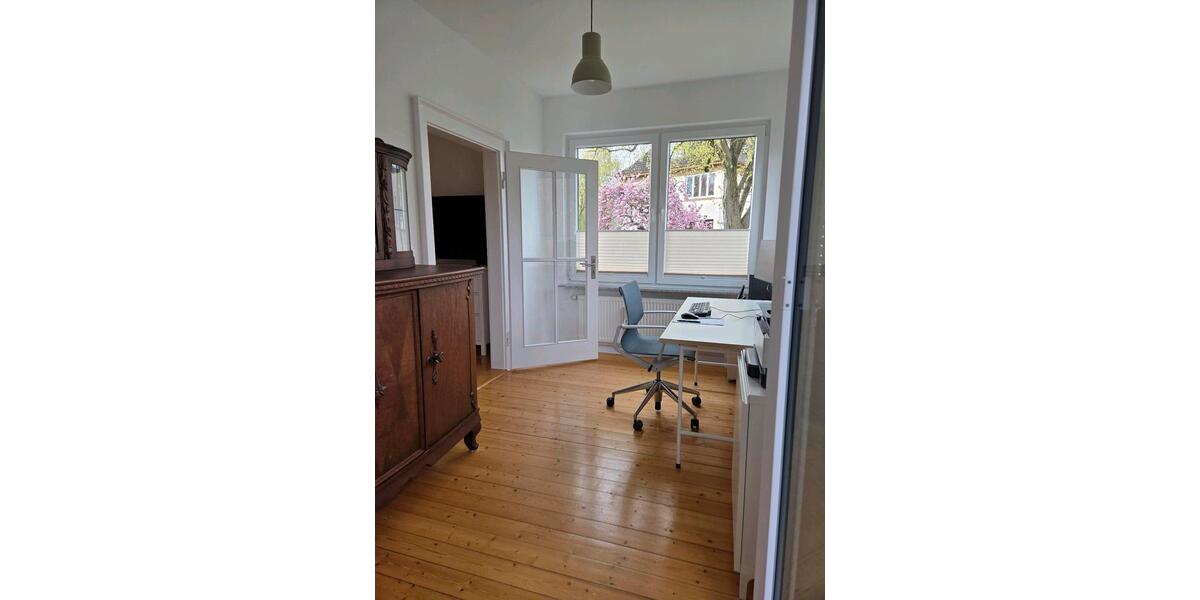 Hochparterre Wilhelmshaven Heppens - 4 Zimmer, 122 m&sup2;, 335.000&euro; | Angebot:27216842