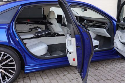 Audi A8 11.000 km 105.000 &euro; Passau 94034