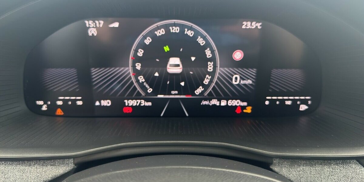 Skoda Kamiq 1.0 TSi Selection Black *Sitzhzg/Kamera/LED/ 19.973 km 21.490 &euro; Bamberg 96052