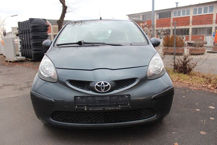 Aygo (X)