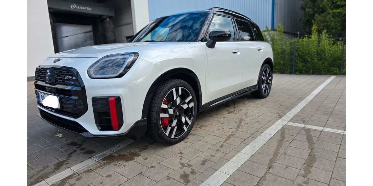 Mini John Cooper Works Countryman 8.600 km 42.500 &euro; Vilshofen 94474