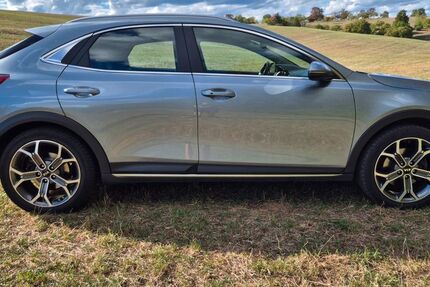 Kia XCeed 74.000 km 19.900 &euro; Balingen 72336