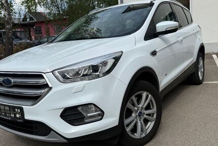 Ford Kuga 179.400 km 8.900 &euro; München 81248