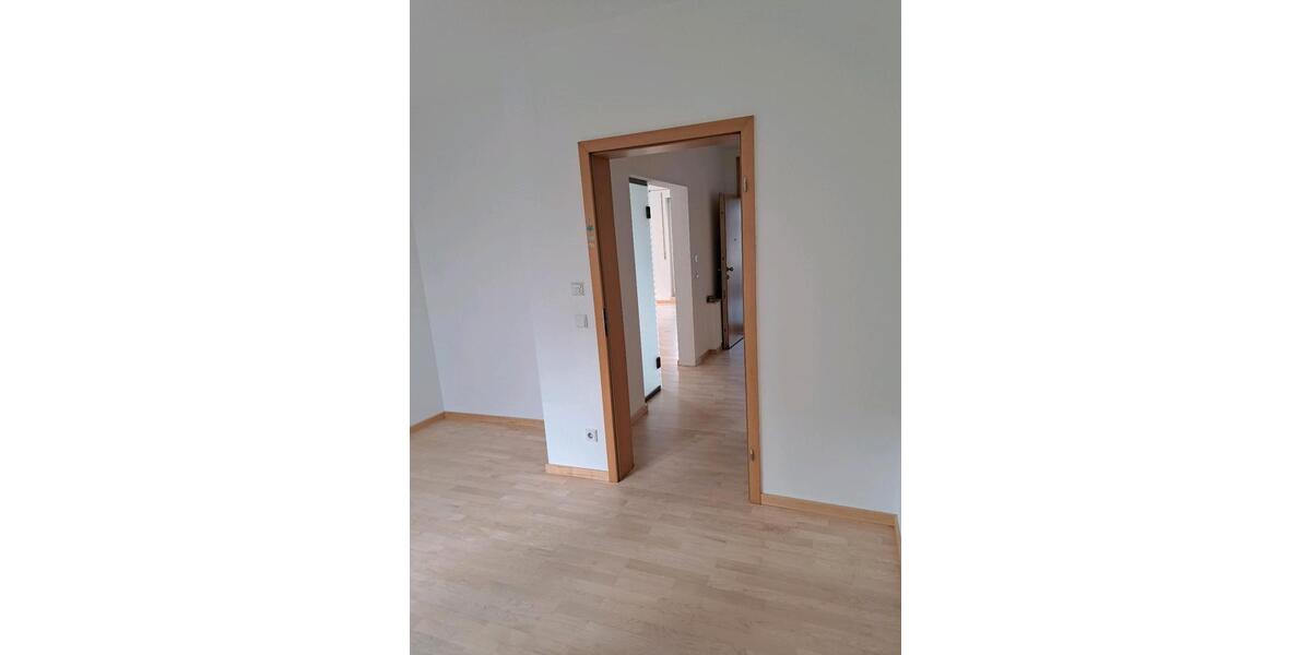 Etagenwohnung Hirschaid - 3 Zimmer, 117 m&sup2;, 1.100&euro; | Angebot:25266255