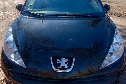 Peugeot 207 150.000 km 3.800 € Stuttgart 70176