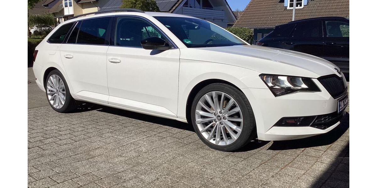 Skoda Superb 103.000 km 17.800 &euro; Rheinböllen 55494