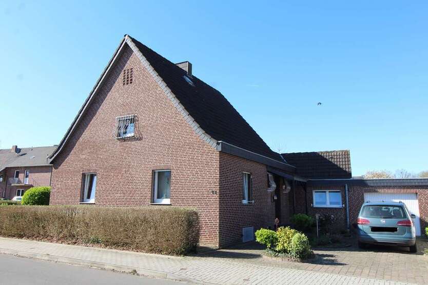 Haus zum Kaufen in Geilenkirchen 259.000 € 124 m²