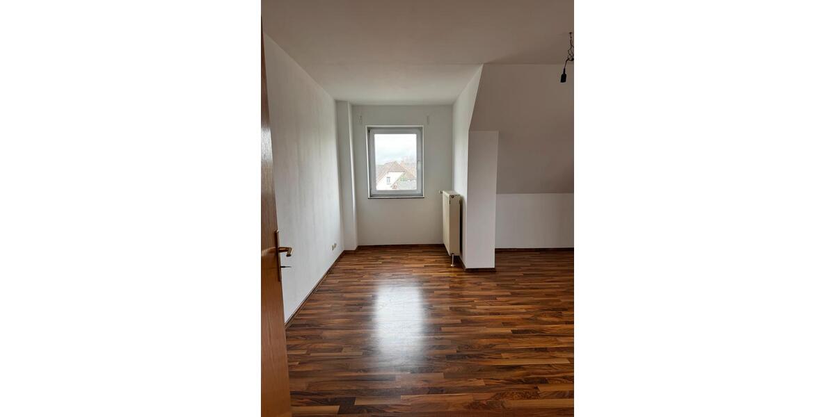 Dachgeschoßwohnung Neustadt in Holstein - 3 Zimmer, 74 m&sup2;, 1.000&euro; | Angebot:25304261