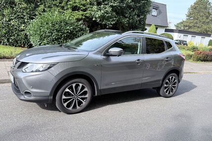 Nissan Qashqai 128.000 km 12.900 &euro; Hamburg 22115