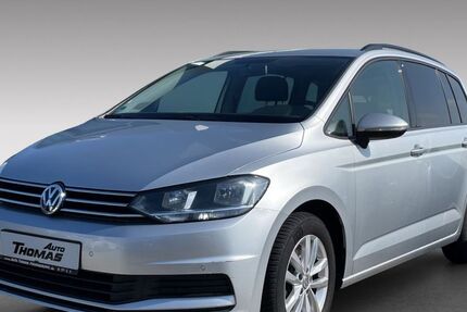 VW Touran 125.800 km 11.090 &euro; Bonn 53227