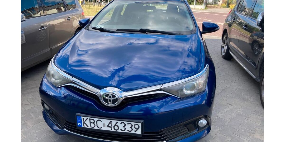 Toyota Auris 248.000 km 6.999 &euro; Krakow 31-23