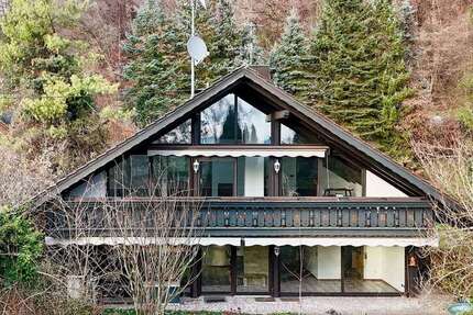 Haus Stockach-Zizenhausen Zizenhausen - 10 Zimmer, 245 m&sup2;, 500.000&euro; | Angebot:25548307